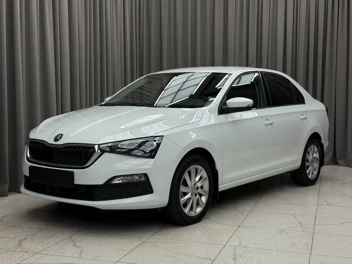 Skoda Rapid в наличии по цене от 1 174 000 рублей
